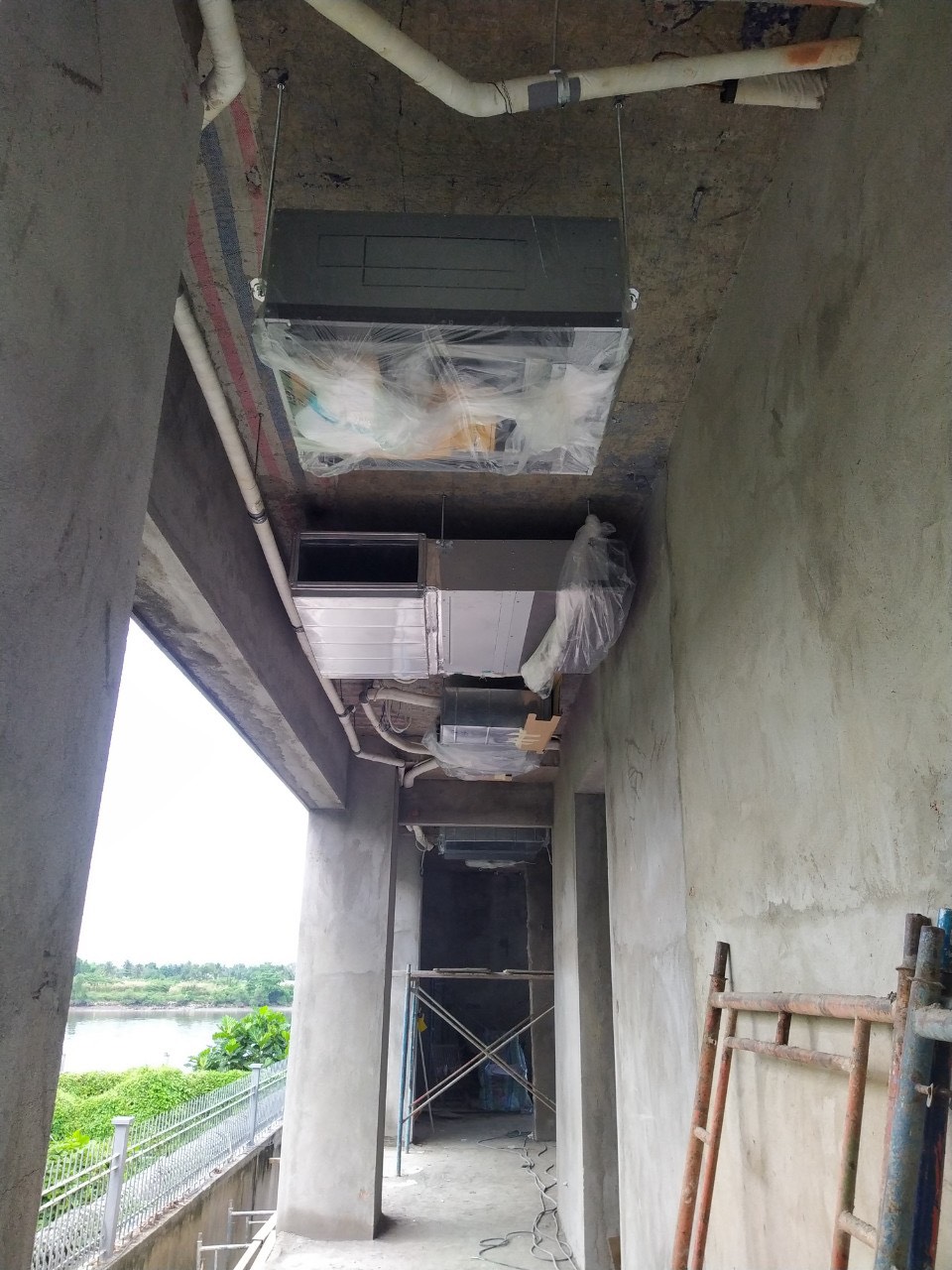 BIỆT THỰ SÂN VƯỜN - QUẬN 2
